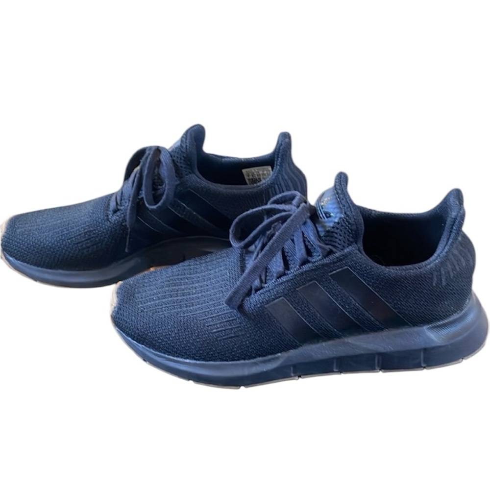Adidas Men's Swift Run Sneaker Size 7